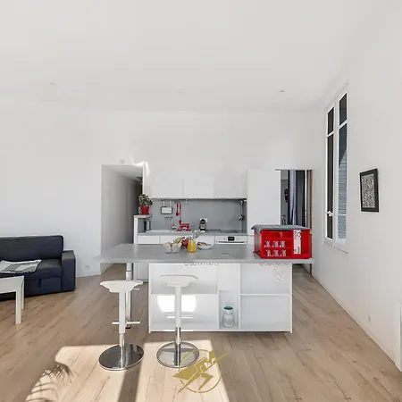 Apartment Spacieux Et Lumineux - Coeur De Quartier Gare De - Wifi Fibre Hyeres